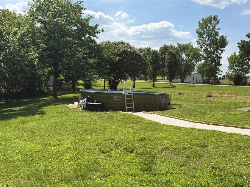 Escape to your own private retreat just minutes from Lake Malone - photo 50