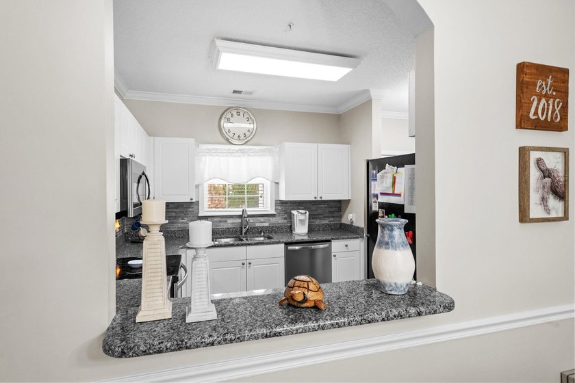 Meticulously maintained and beautifully updated, this 2BR/2BA - photo 15