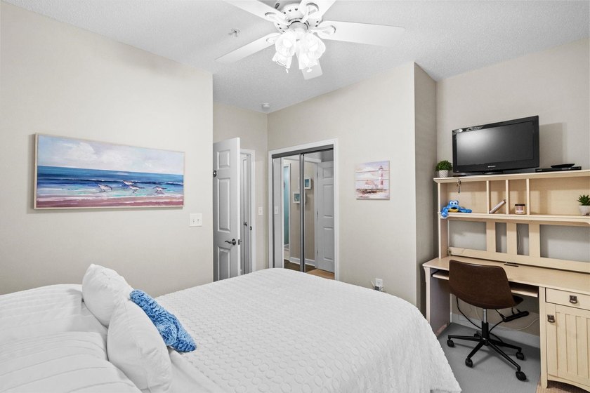 Meticulously maintained and beautifully updated, this 2BR/2BA - photo 31