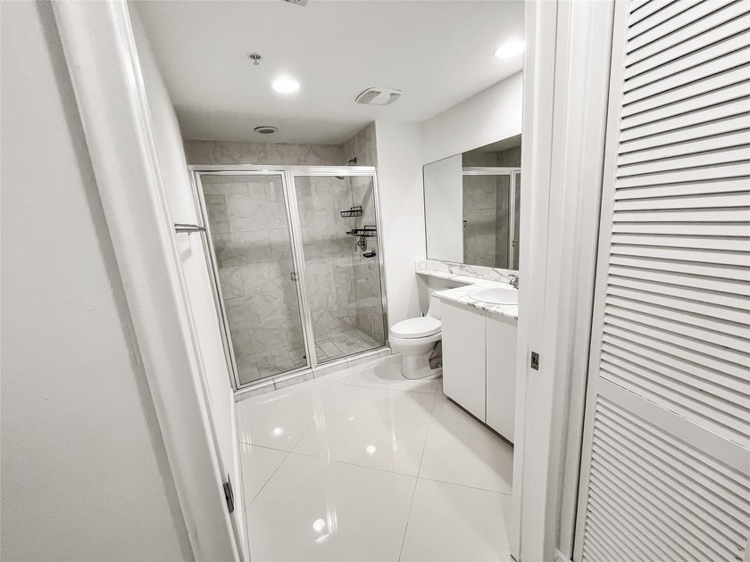 2775 NE 187th St 627 - photo 9