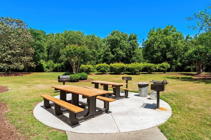 Meticulously maintained and beautifully updated, this 2BR/2BA - photo 44