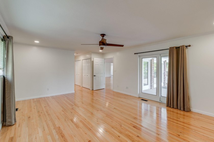 Welcome to 370 Chapel Creek Drive in Santee, SC, where golf - photo 34
