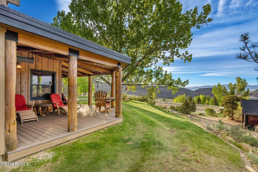 An Extraordinary Mountain Ranch In The Heart Of The Eastern - photo 11