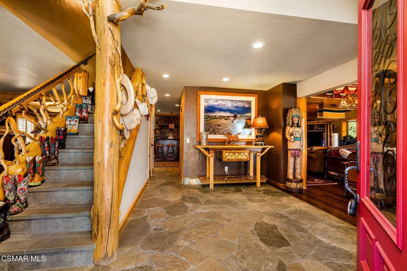 An Extraordinary Mountain Ranch In The Heart Of The Eastern - photo 13