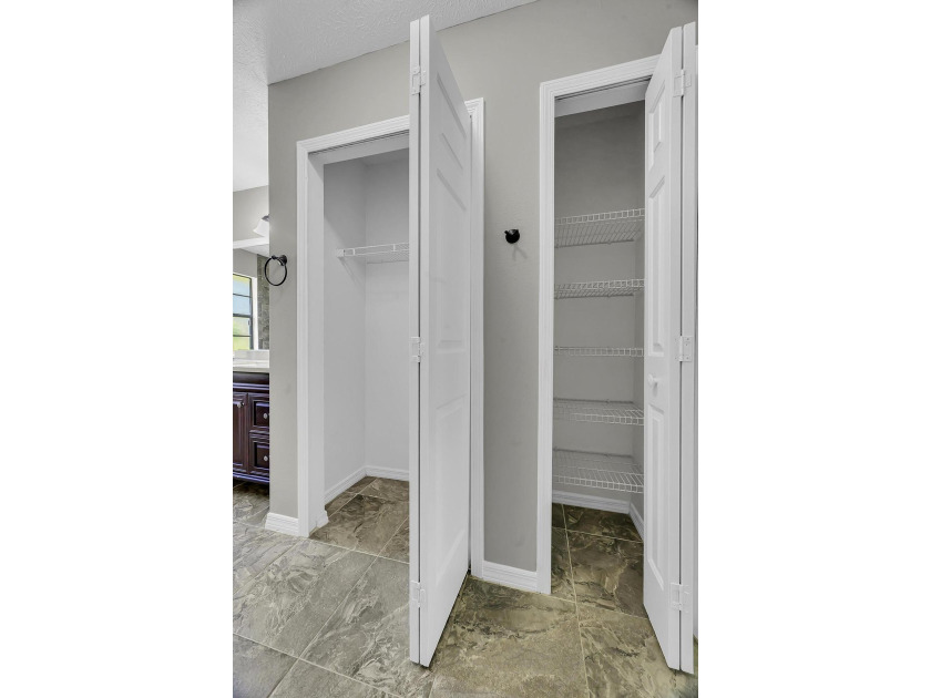 Welcome to this charming 3/2/2 home located on an oversized - photo 18