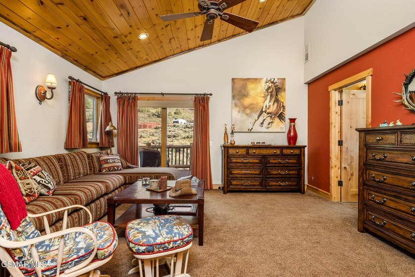An Extraordinary Mountain Ranch In The Heart Of The Eastern - photo 31