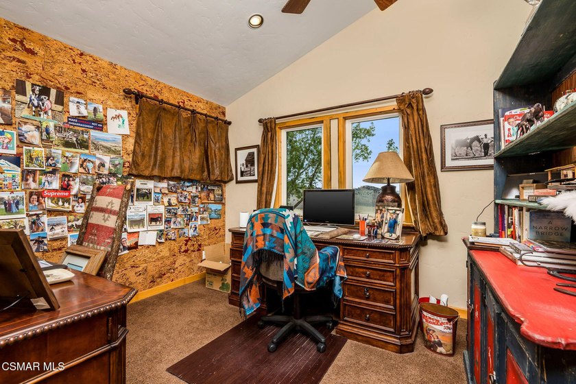 An Extraordinary Mountain Ranch In The Heart Of The Eastern - photo 37