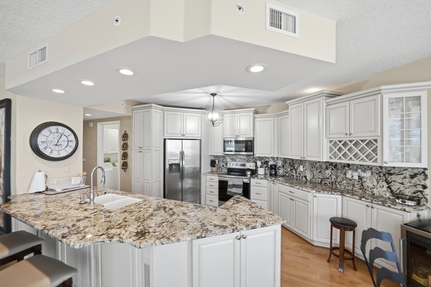 Sun-drenched oceanfront luxury awaits in this stunning SE corner - photo 14