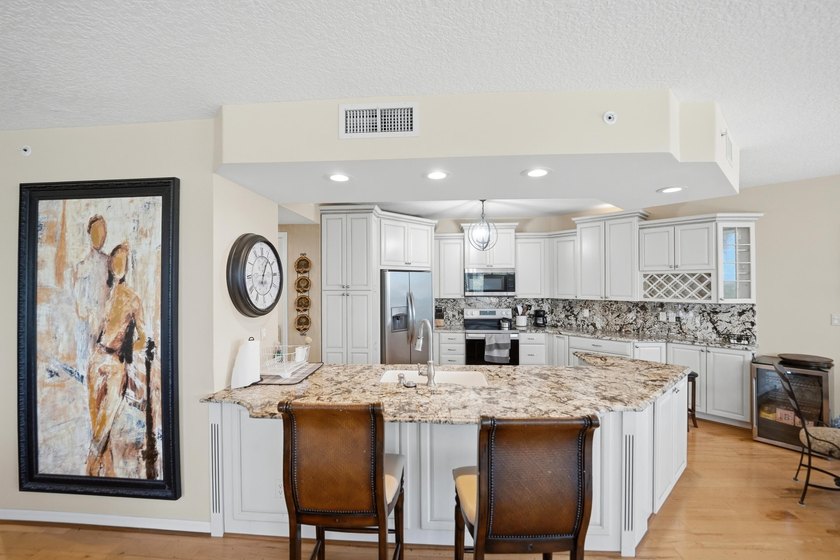 Sun-drenched oceanfront luxury awaits in this stunning SE corner - photo 29