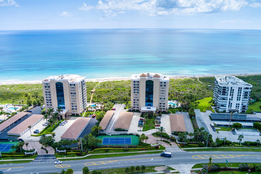 Sun-drenched oceanfront luxury awaits in this stunning SE corner - photo 48