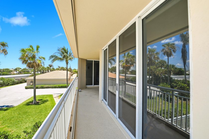 Sun-drenched oceanfront luxury awaits in this stunning SE corner - photo 50