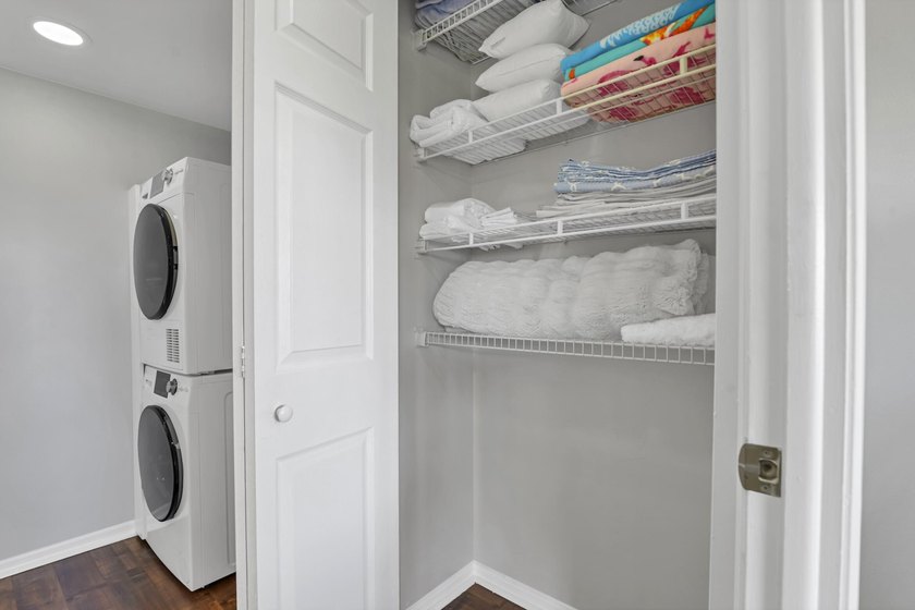Welcome to this charming one-bedroom, one-bathroom condominium - photo 16