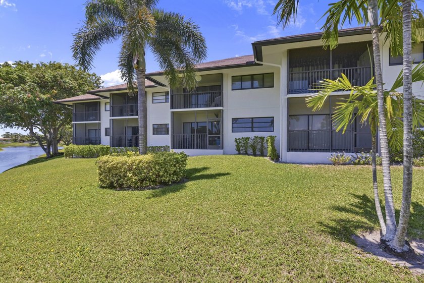 Welcome to this charming one-bedroom, one-bathroom condominium - photo 28