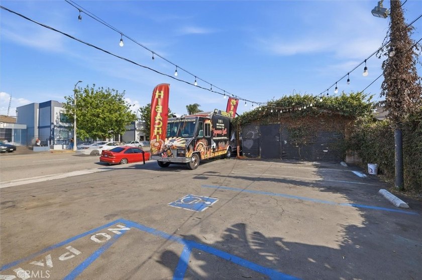 Rare opportunity to acquire a freestanding commercial property - photo 7