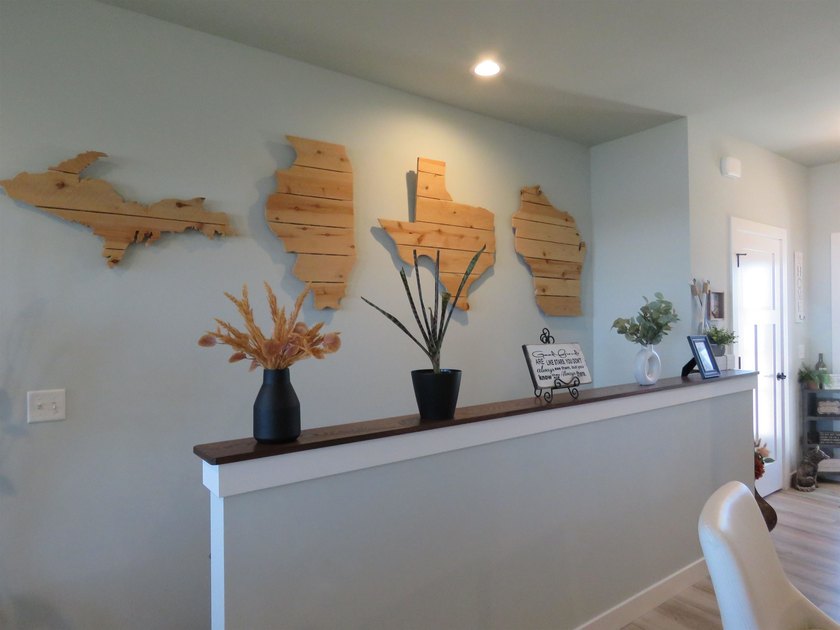 Beautiful, immaculate, and ready to move in Ranch on Fox Lake - photo 13