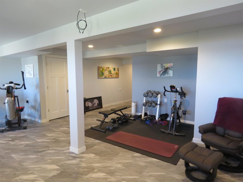 Beautiful, immaculate, and ready to move in Ranch on Fox Lake - photo 22