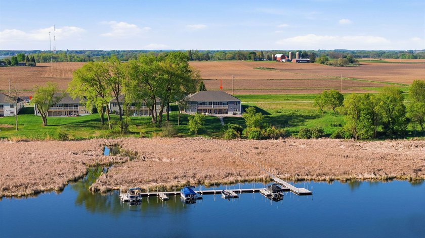 Beautiful, immaculate, and ready to move in Ranch on Fox Lake - photo 44