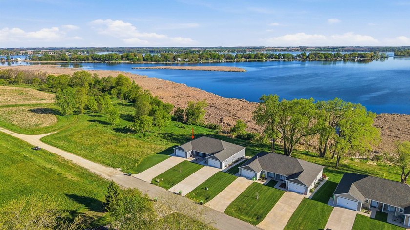 Beautiful, immaculate, and ready to move in Ranch on Fox Lake - photo 46
