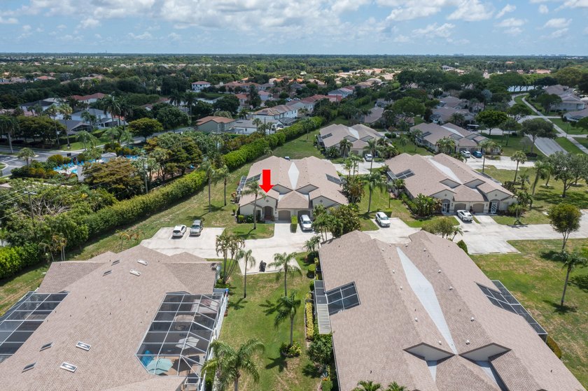 A truly hidden gem in west Boca Raton, beautiful community with - photo 7