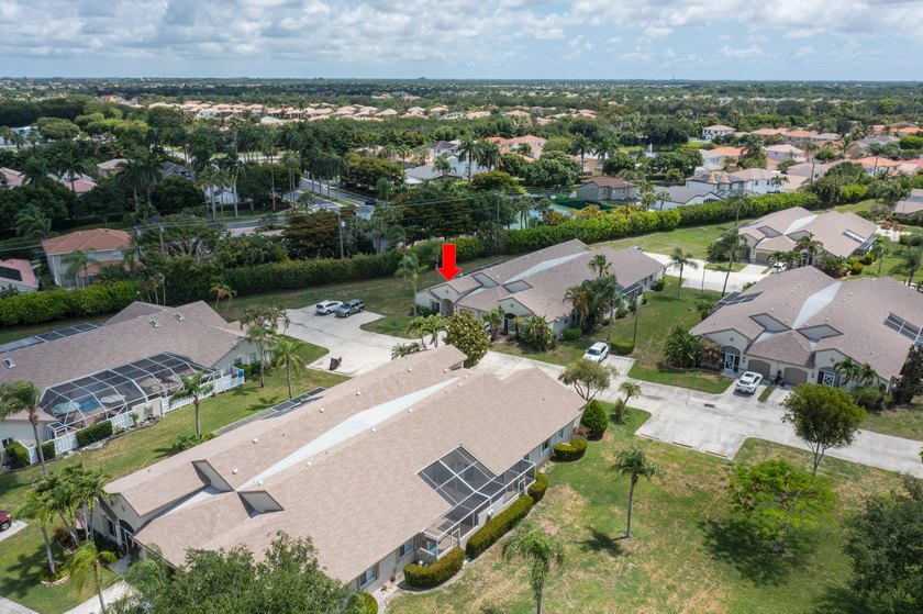 A truly hidden gem in west Boca Raton, beautiful community with - photo 9