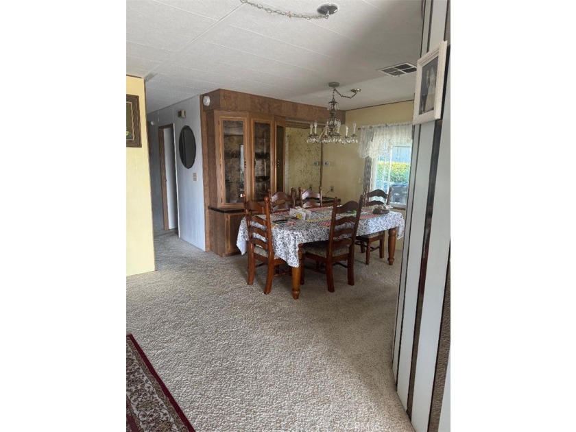WELCOME TO THIS BEAUTIFULLY WELL MAINTAINED 2 BEDROOMS AND 2 - photo 5