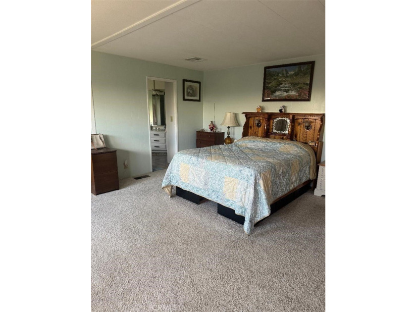 WELCOME TO THIS BEAUTIFULLY WELL MAINTAINED 2 BEDROOMS AND 2 - photo 6