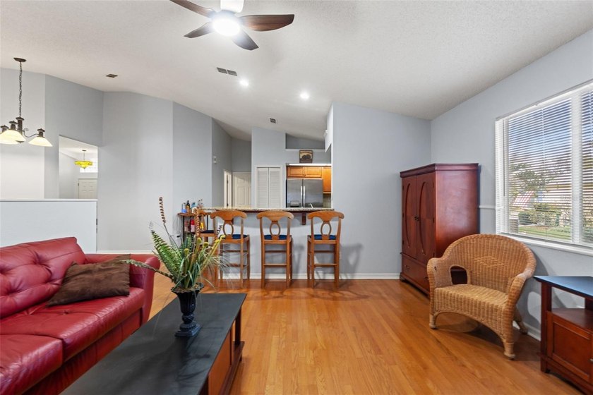 Under contract-accepting backup offers. HUGE Price reduction! - photo 33