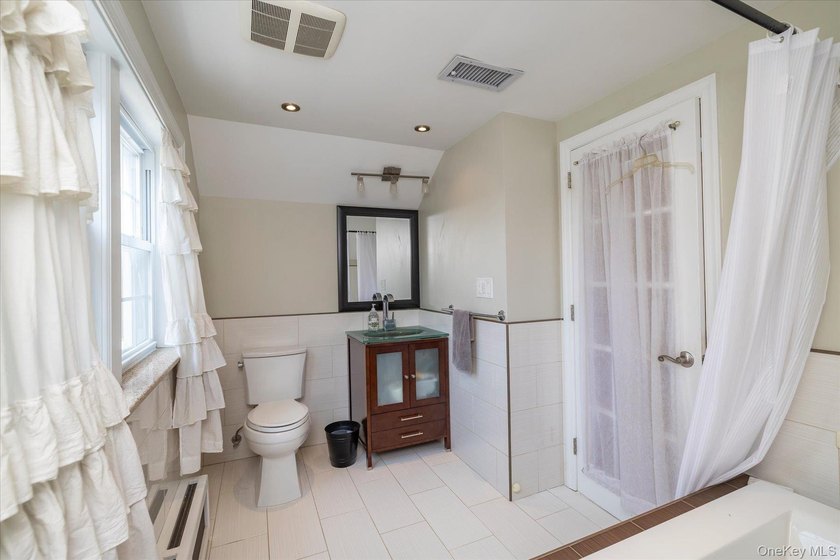 Introducing 2445 Columbus Avenue, a beautifully appointed - photo 23