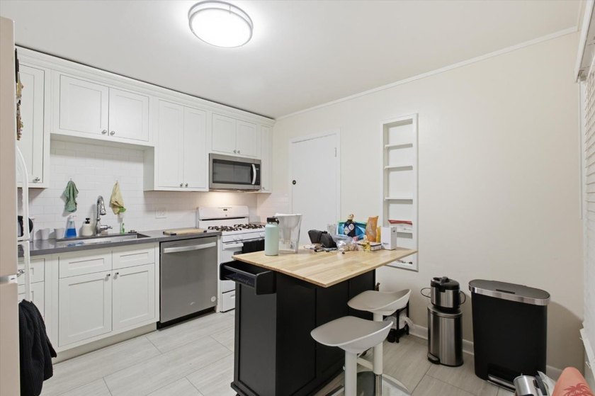 Welcome to this turnkey multi-unit investment opportunity in the - photo 21