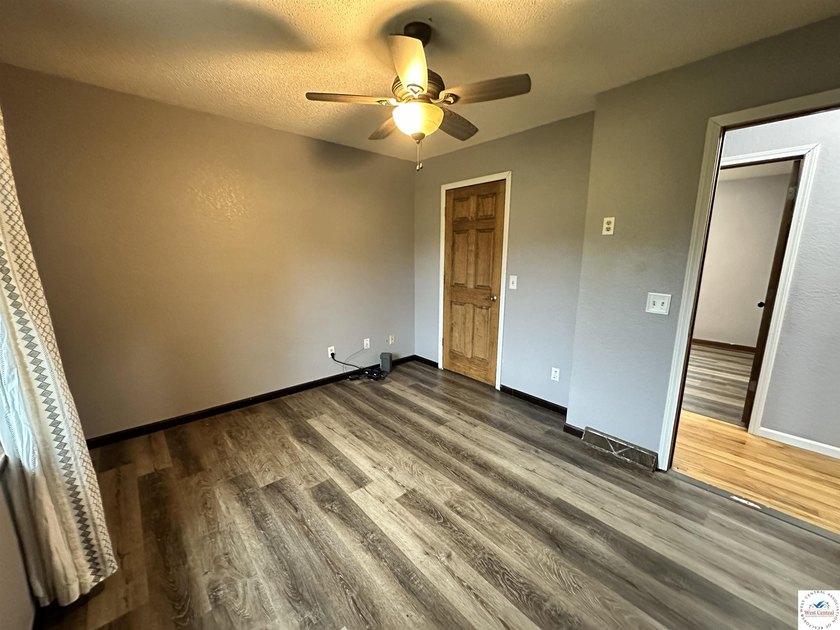4-bed, 2-bath home in Warsaw featuring an open floor plan - photo 15