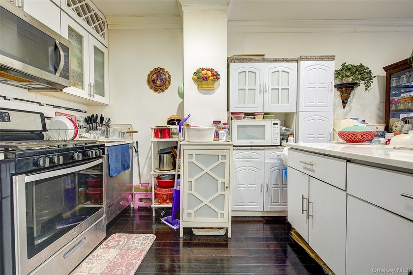 Experience the pinnacle of convenience in this beautifully - photo 10