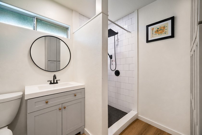 Unmatched flexibility meets prime location. Situated in the - photo 7