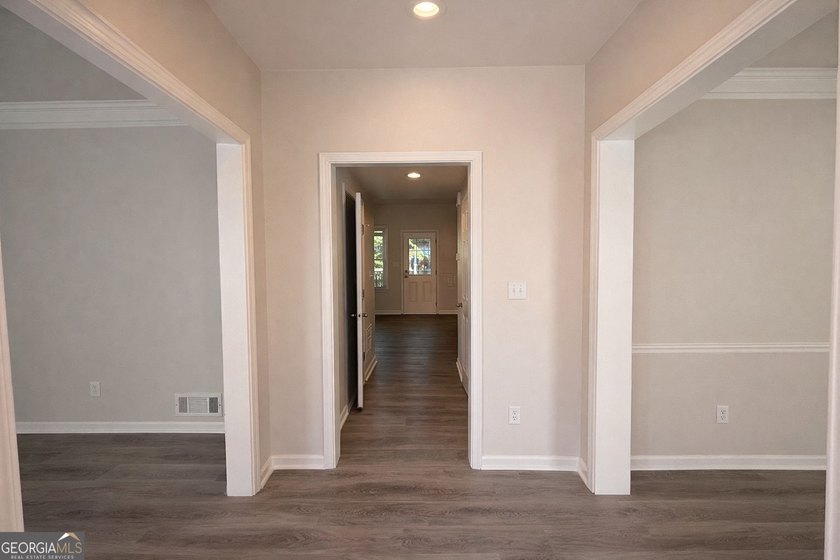 Welcome to 601 Mountain Harbor in Stone Mountain, where space - photo 8