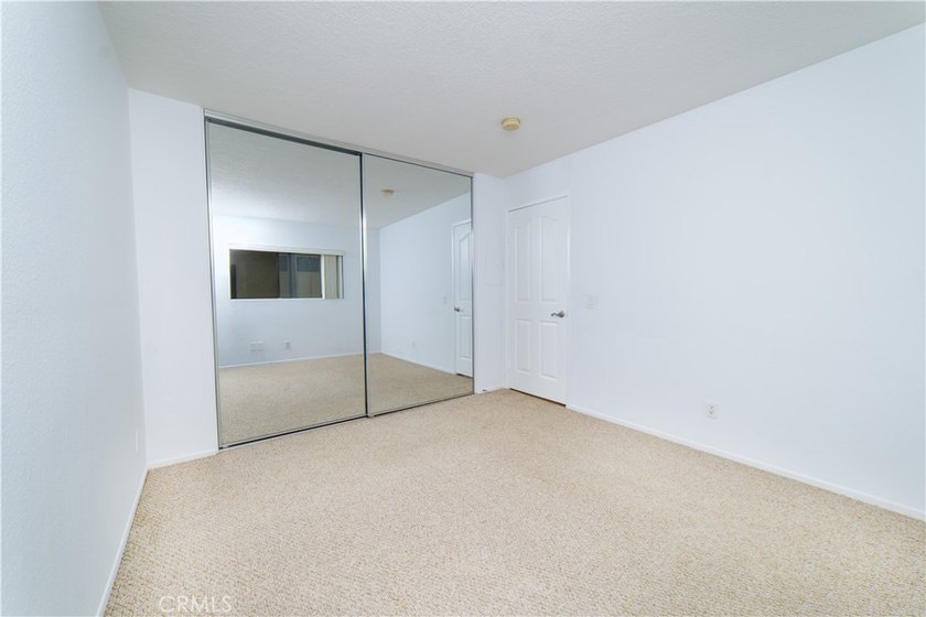 BACK ON THE MARKET AT NO FAULT OF THE SELLER! Motivated Seller!! - photo 18