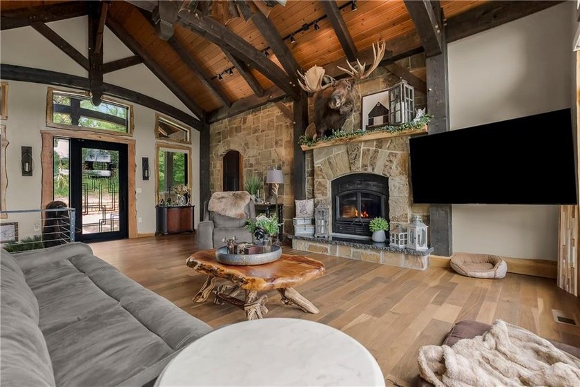 Experience the perfect blend of rustic elegance and modern - photo 5