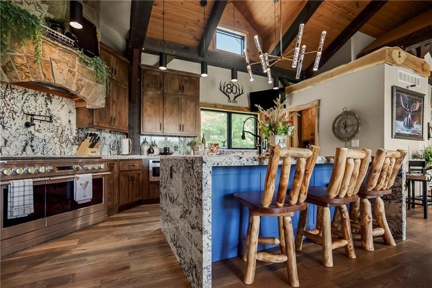 Experience the perfect blend of rustic elegance and modern - photo 8