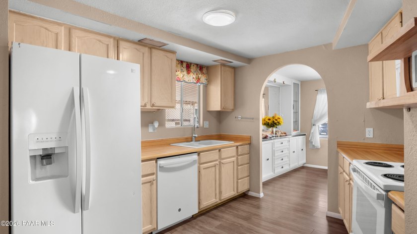 Welcome home to this charming 2-bedroom, 2-bath doublewide - photo 14