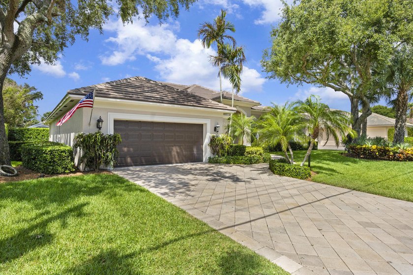 Impeccably maintained, this beautifully renovated home offers - photo 3