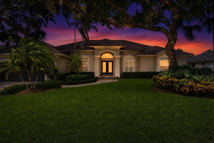 Impeccably maintained, this beautifully renovated home offers - photo 5