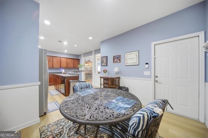 Welcome home to this beautifully maintained ranch-style townhome - photo 22