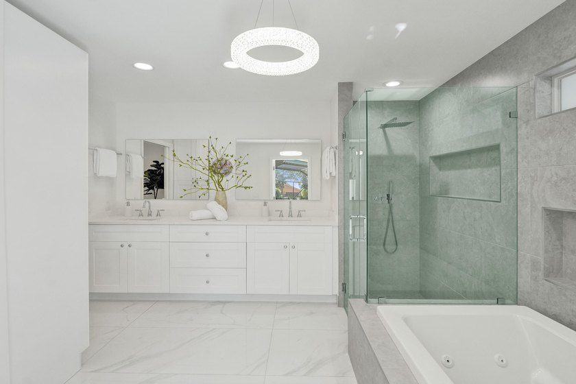 Welcome to 2401 NW 39th St! Situated in the highly sought-after - photo 33