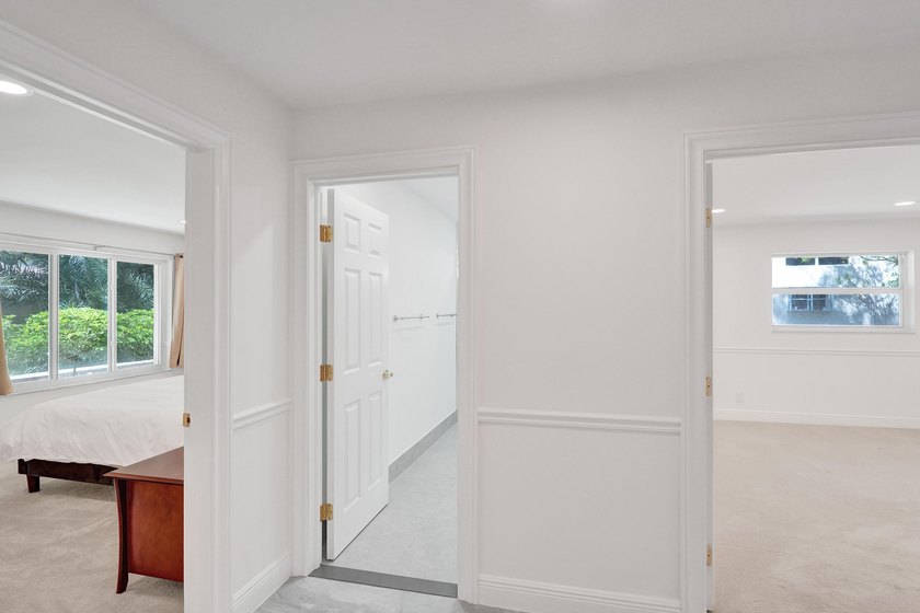 Welcome to 2401 NW 39th St! Situated in the highly sought-after - photo 40