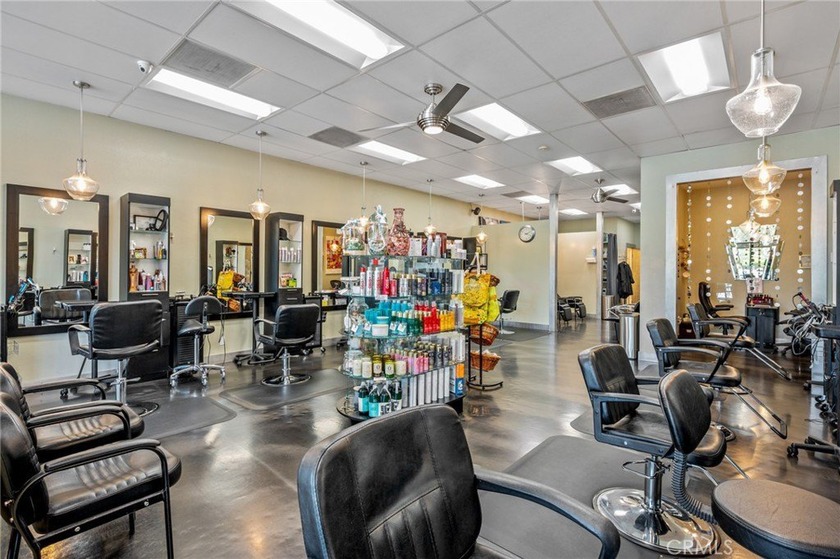 This salon allows the perfect opportunity for the next operator - photo 10
