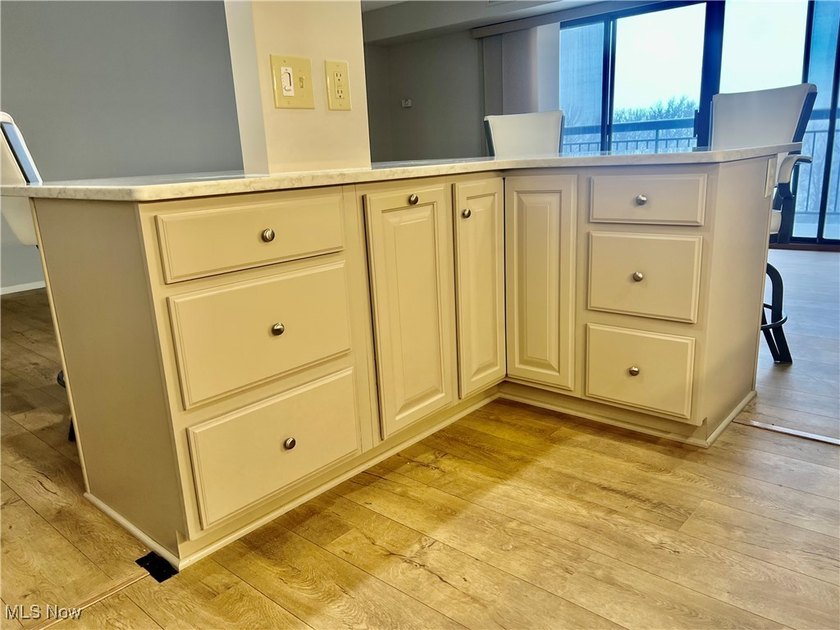The Meridian, located on the south shore of Lake Erie, offers - photo 11