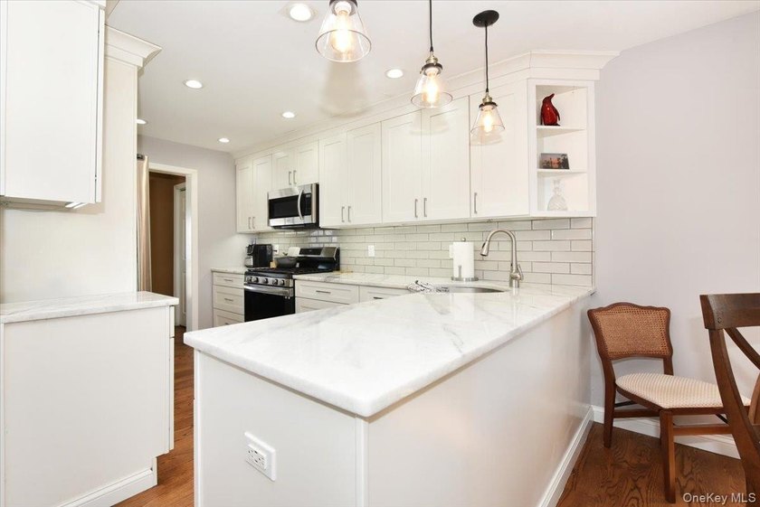 Welcome To 11 Glenda Drive In West Babylon! This Charming - photo 13
