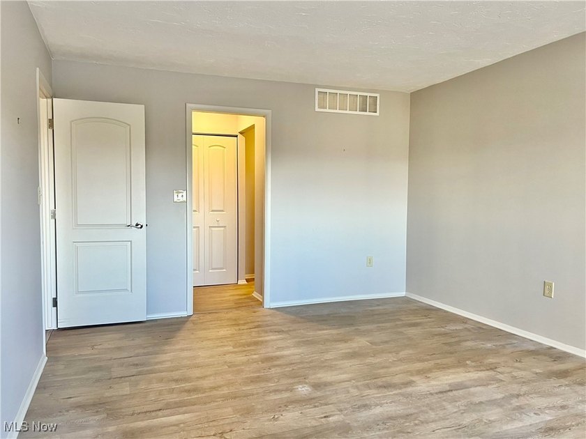 The Meridian, located on the south shore of Lake Erie, offers - photo 23