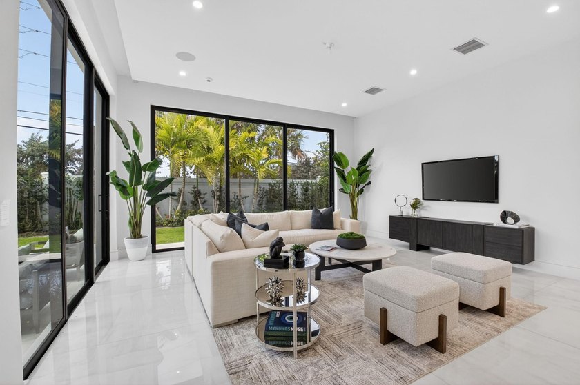 A rare opportunity to own a brand-new luxury 5 bedroom 5 1/2 - photo 25