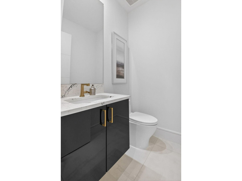 A rare opportunity to own a brand-new luxury 5 bedroom 5 1/2 - photo 35