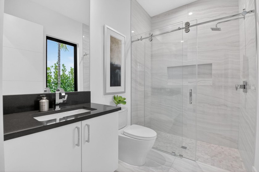 A rare opportunity to own a brand-new luxury 5 bedroom 5 1/2 - photo 37