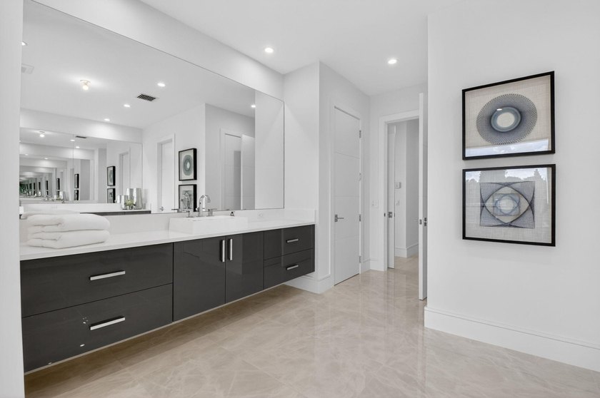 A rare opportunity to own a brand-new luxury 5 bedroom 5 1/2 - photo 55
